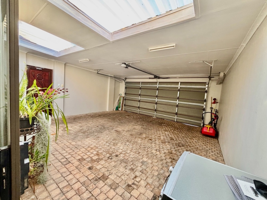 4 Bedroom Property for Sale in Mooivallei Park North West